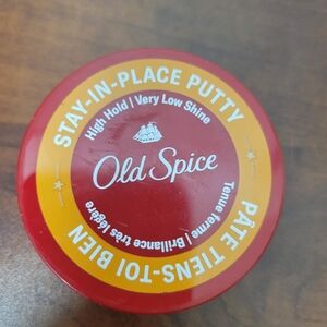 Old Spice Stay In Place Putty 2.22 Oz Nwt